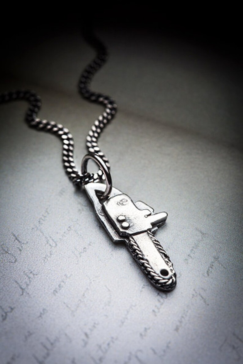 sale Mini CHAINSAW necklace image 2