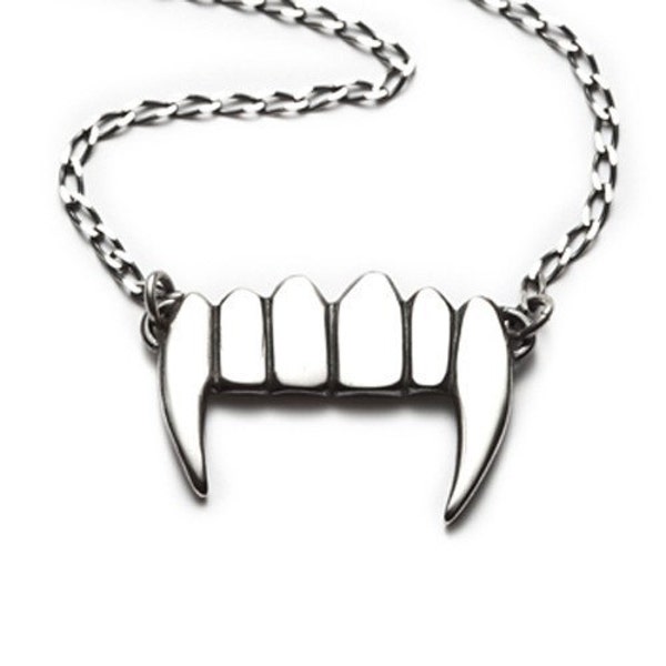 SALE-Fangs necklace