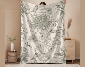 Custom Grandma Blanket with Name and Date, Floral Throw Gift for Mom Nana Mimi Gigi, First Mother's Day Gift, New Grandmother Gift Idea