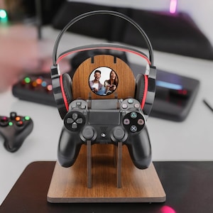 Supporto personalizzato in legno per controller e cuffie: regalo per giocatori