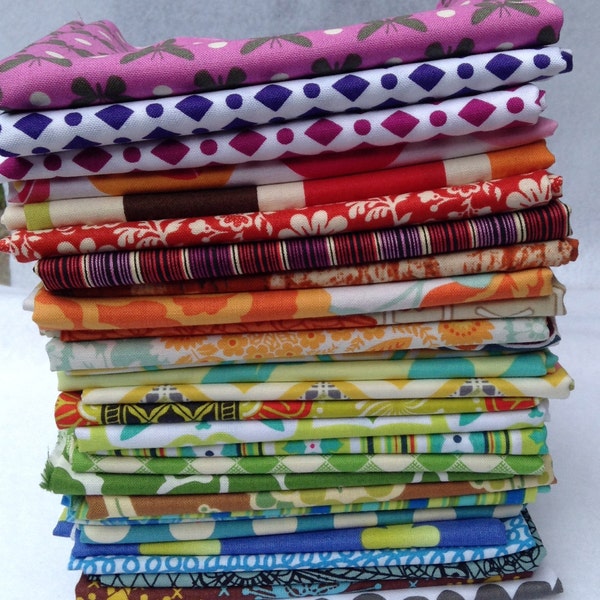 rAiNbOw Fat Quarter Stack