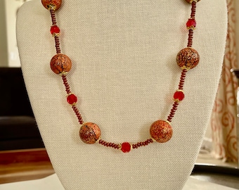 Murano Coral Glass Bead Necklace, Venetian Textured Glass Bead Auburn and Gold Necklace, Beach Necklace, Coral Glass Bead and Gold Necklace