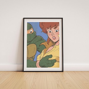 Könnte beinhalten: Ein gerahmter Kunstdruck im Comic-Stil zeigt eine grüne Schildkrötenfigur mit Maske und eine Person mit rotbraunem Haar in einer gelben Jacke. Die Schildkrötenfigur streckt ihre behandschuhte Hand nach der Person in der gelben Jacke aus.