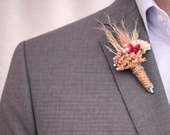 Butonierka z suszonych kwiatów Dusty Rose – rustykalna, boho ślubna butonierka