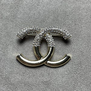Authentic Chanel Gold Tone With Stones Vintage Brooch Pin Gift Art Jewelry Wedding Gift Brooch