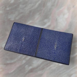 Cartera plegable de piel de raya pulida genuina para mujer