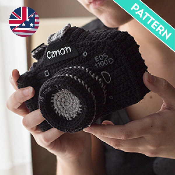 Patrón Crochet Cámara Réflex, PATRÓN INGLÉS, PDF, Juguete Amigurumi, Prop de Fotografía, Cámara Réflex Negra, Patrón Amigurumi Cámara