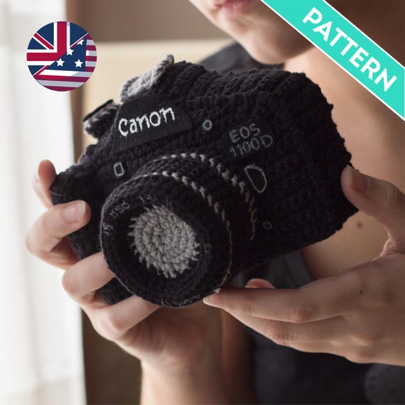 Crochet Reflex Camera Pattern, Amigurumi Toy Photography Prop (PDF)