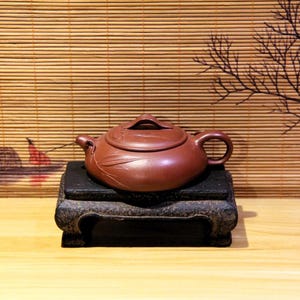 Full Handmade Yixing Zisha Teapot [Yu Zhu] 140ml | Purple Clay Teapot