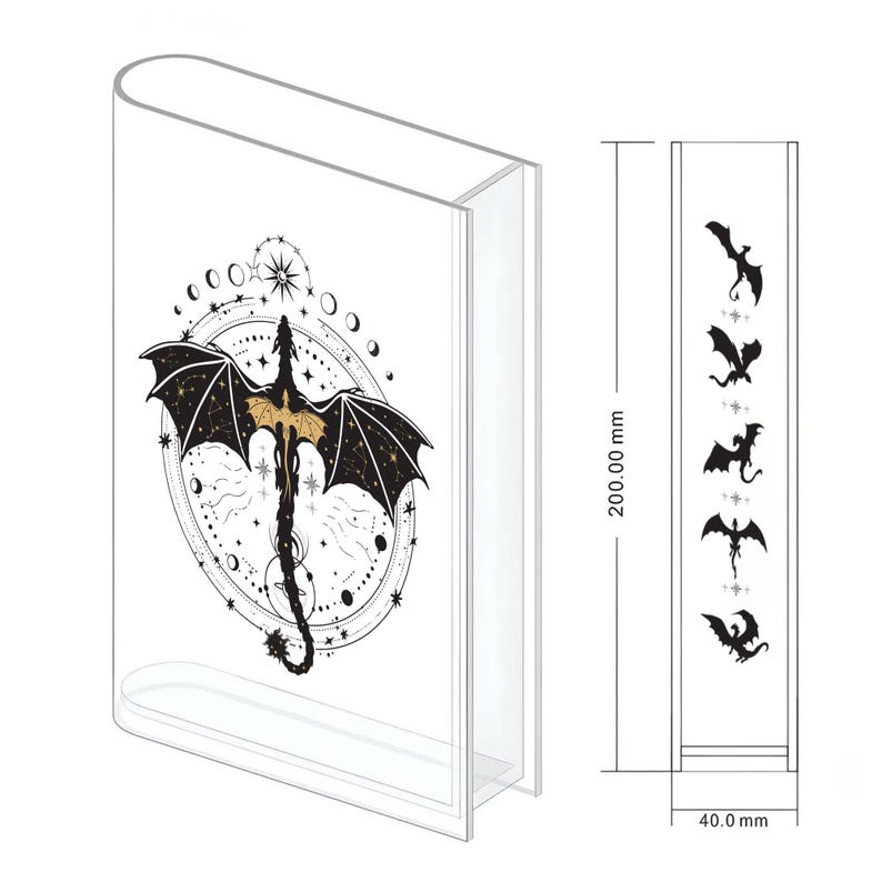 Puede incluir: Un separador de libros de acr&iacute;lico transparente con un dise&ntilde;o de drag&oacute;n negro y dorado. El drag&oacute;n est&aacute; rodeado por un c&iacute;rculo de estrellas y lunas. El separador de libros mide 50,8 cm de alto y 10,2 cm de ancho.