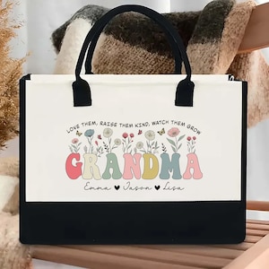 Custom Grandma Tote Bag, Flower Grandma Tote Bag,Personalized Grandma Gifts,Grandkids Names Gifts for Mother&#39;s Day,Birthday Gift For Grandma