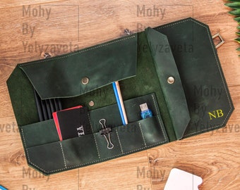 Handmade leather artist roll, Personalized leather pencil roll, Roll up pencil pouch, Artist brush holder, Leather paint brush roll