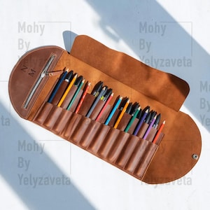 Custom leather pencil roll, Artist tool roll, Leather paint brush roll, Pencil roll up case, Color pencil storage, Pencil organizer pouch
