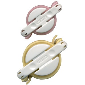 Clover 3124 Pom-Pom Maker Small Sizes