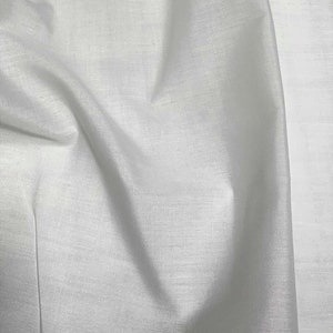 Tela de tela blanca de tela ancha de 45 pulgadas, mezcla de algodón y  poliéster, vendido por The Yard