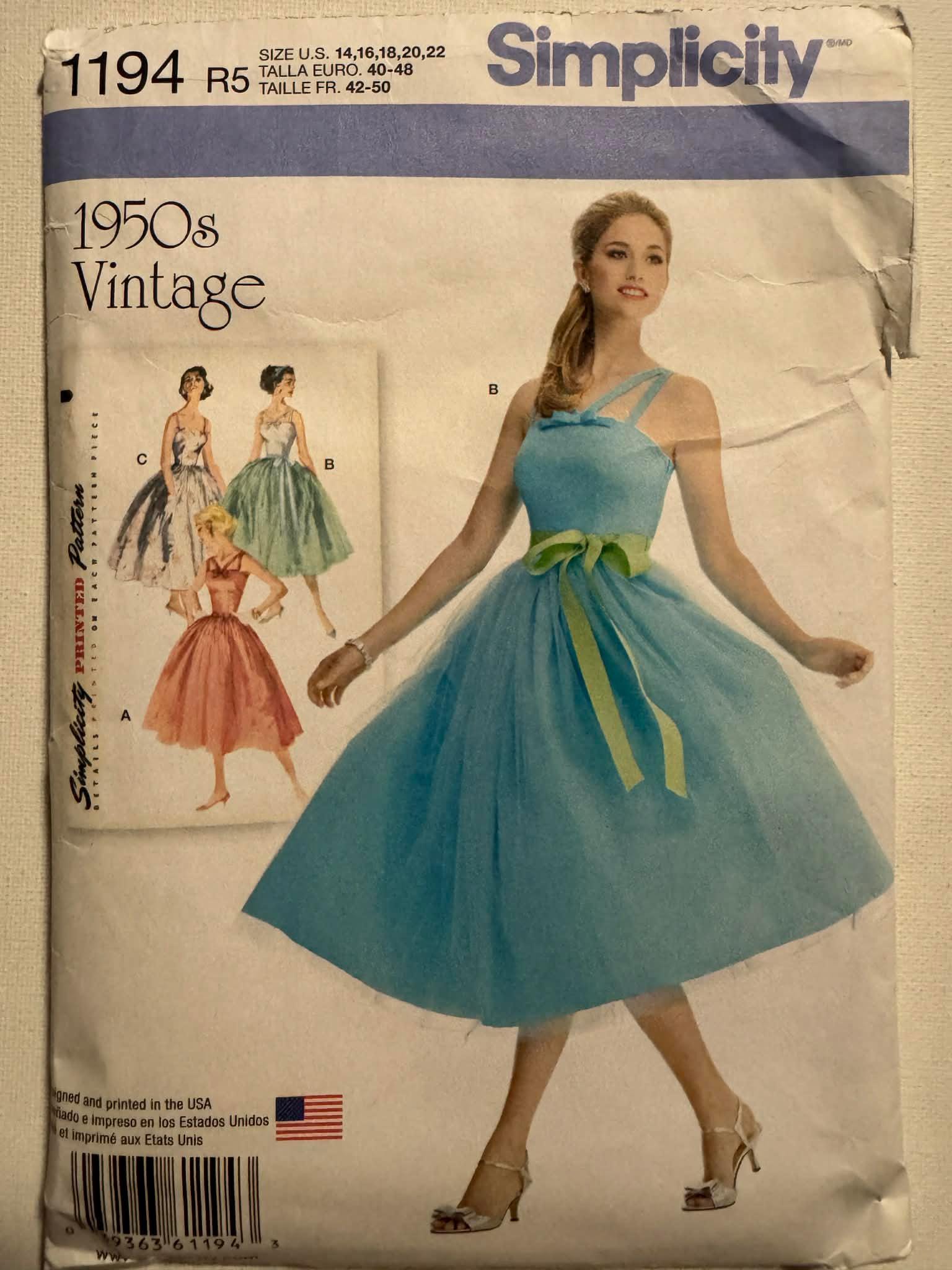 1950 Housewife Dress - Etsy