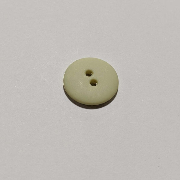 Pale Green Round 2 Hole Plastic Button - 15mm / 5/8 inch - Dill Buttons - Set of 2