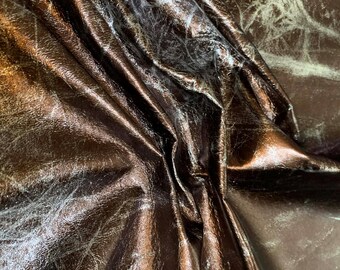 Lamina d'argento metallizzata su pelle di agnello marrone cioccolato - 7 piedi quadrati