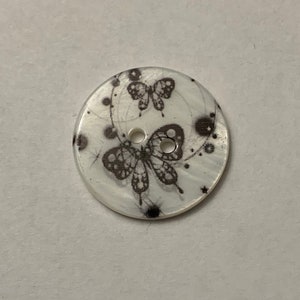 Butterflies Natural Pearl Shell Button - Made in France (2 Sizes to Choose From)