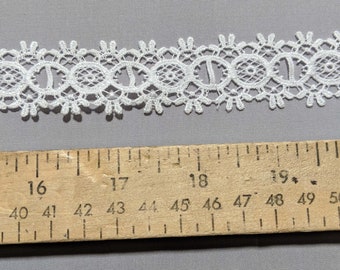 Floral Fagoting Beading White - Guipure Bridal Lace (1-1/8" wide)