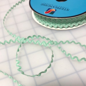 Mint & White Ric Rac Trim Made in France 1/4