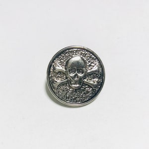 Silver Skull & Crossbones Metal Button - 20mm / 3/4&quot; - Dill Buttons Brand (Set of 2)