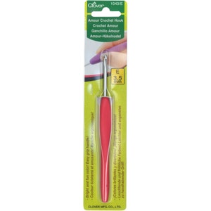 Clover 1043/E Magenta Amour Crochet Hook, Size E, 3.5mm