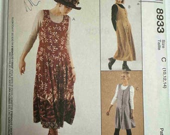 1997 McCall's Jumper and Top. Pattern #8933 Size: 10,12,14