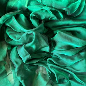 画材 Green gold chiffon Emerald Green With Gold Metallic Silk Chiffon Fabric--by the