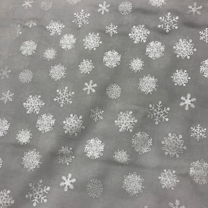 Magische Momente - Metallic weiß Schneeflocken - Stof Baumwollstoff