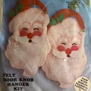 Design Works Crafts Christmas Santa Door Knob Felt Hanger Kit #5302