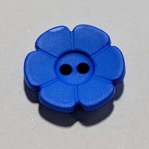 Royal Blue Daisy Flower Plastic Button - 15mm / 5/8 inch - Dill Buttons - Set of 2