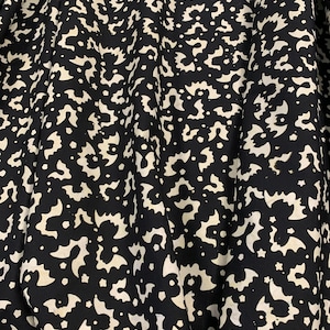 Midnight Magic Schwarz viele Fledermäuse - Banyan Batiks Stoff für Northcott