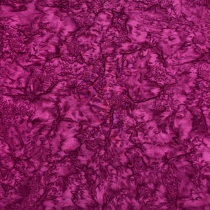 Boysenberry Shadows - Banyan Batik Ton in Ton 100% Baumwolle Stoff