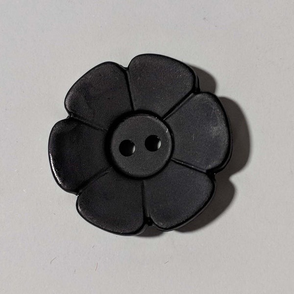 Daisy Black Flower Plastic Button - 28mm / 1 1/8 inch - Dill Buttons