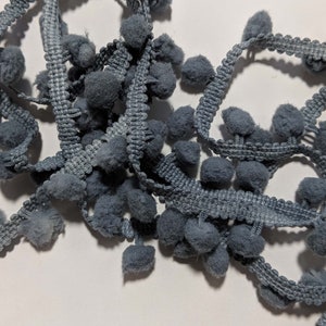 GRAY French Pom Pom Trim (3/4&quot; wide)