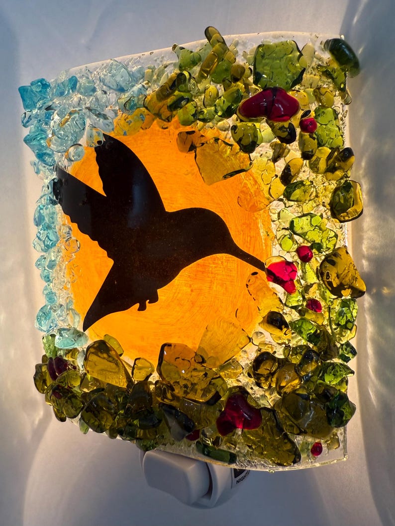 Reborn Glass Hummingbird Night Light - Thumbnail 2