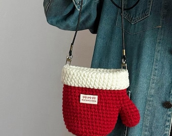 Christmas Crochet Pattern – Mitten Shoulder Bag, Festive Holiday Purse PDF + Video Tutorial