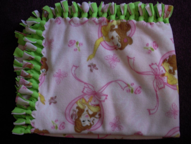 Disney Princess Belle NoSew Fleece Blanket