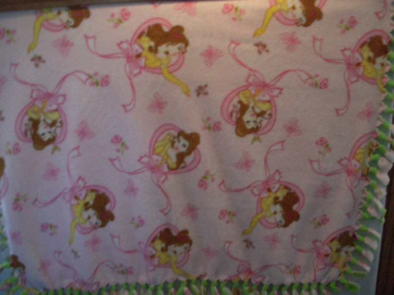 Disney Princess Belle NoSew Fleece Blanket