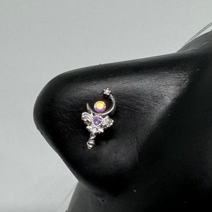 Dainty Flower Nose Stud: Gold & Silver Stainless Steel (20G)