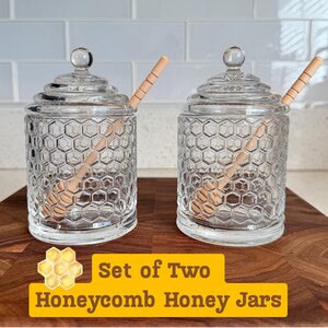 Glass Honey Jar with Dipper, Bee Honey Pot Gift for Tea Lover, Beekeeper, Hostess HoneyComb - 2 Packs