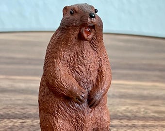 Figura de marmota de arcilla hecha a mano: mascota de té de marmota, regalo de marmota para el Día de la Marmota.