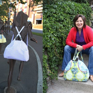 Peut inclure: Deux sacs fourre-tout différents. L'un est un sac fourre-tout en vichy blanc et violet avec une bandoulière noire. L'autre est un sac fourre-tout floral vert et bleu avec une bordure rouge.