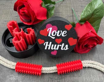 Shibari rope bondage spike thorns for 6mm rope in Love Hurts box. Set of 6 spikes with storage box container