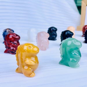 40MM Natural Crystal Baby Dinosaur Figurine, Hand Carved Quartz Carving for Desk Decor, Crystal Animal Decor, Crystal Gift For Friends.