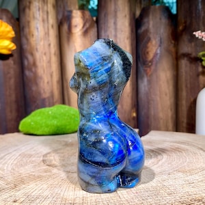 Figura de cuerpo femenino de labradorita natural de 3,5 pulgadas, esculturas de modelo de mujer de cuarzo talladas a mano para decoración de escritorio, regalos de cristales curativos.