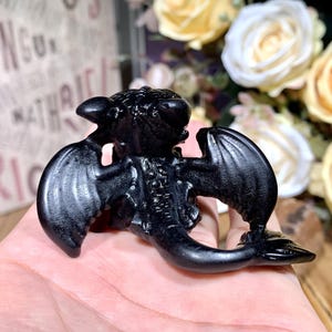 Figurine édentée en obsidienne naturelle AAAAA, sculptures de dragon en cristal sculpté à la main pour décoration de bureau, cadeaux pour animaux avec cristaux de guérison.