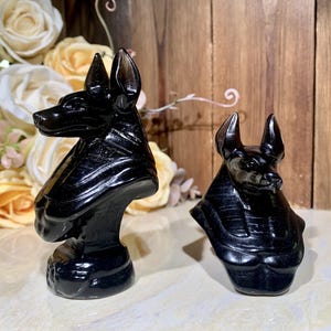 Rares ! Figurine Anubis en obsidienne de glace de 4 po., sculptures de loup en cristal sculpté à la main pour décoration de bureau, cadeaux d&#39;animaux en cristaux de guérison.
