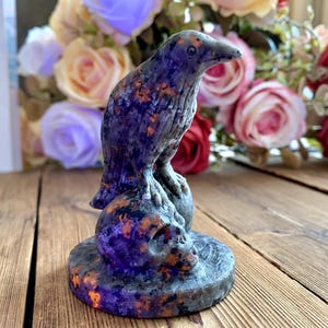 Yooperlite Raven Skull Carving, Natural Handcarved Crystal Sculpture, Quartz Skull Carving Home Decor, Healing Crystal Gift.